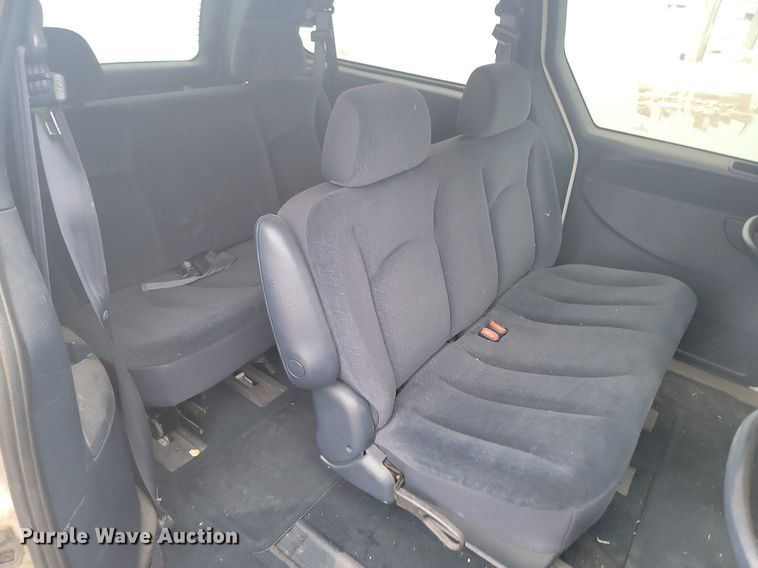 image for item KT9633 2001 Dodge Grand Caravan Sport van