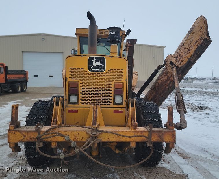 image for item KT9637 1988 John Deere 770 B-H motor grader