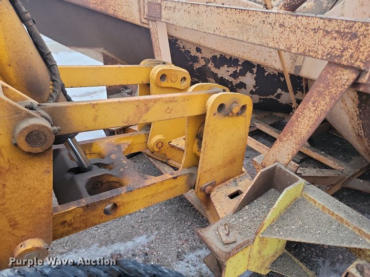 image for item KT9637 1988 John Deere 770 B-H motor grader