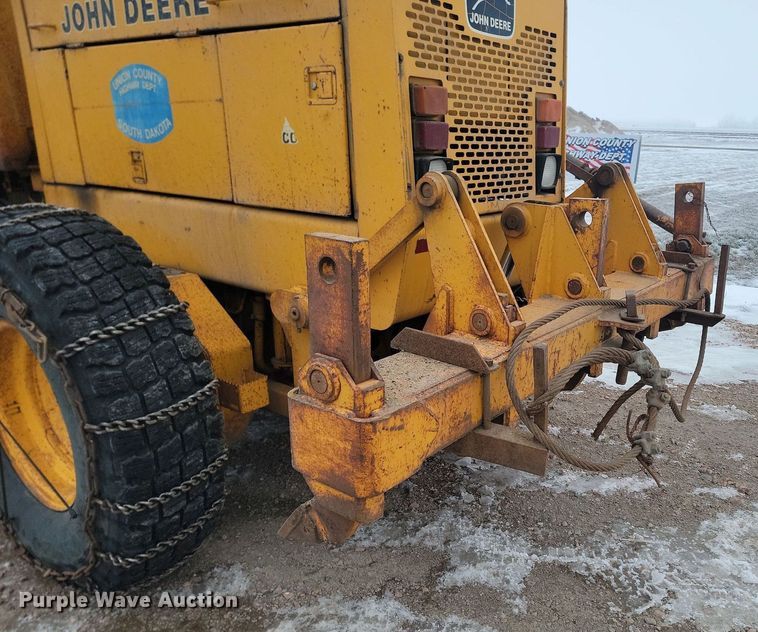 image for item KT9637 1988 John Deere 770 B-H motor grader