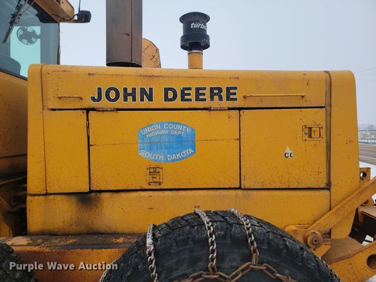 image for item KT9637 1988 John Deere 770 B-H motor grader