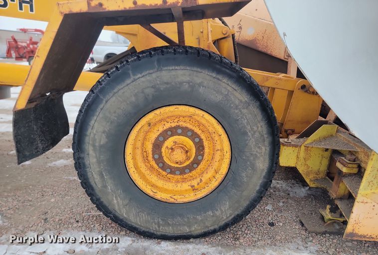 image for item KT9637 1988 John Deere 770 B-H motor grader