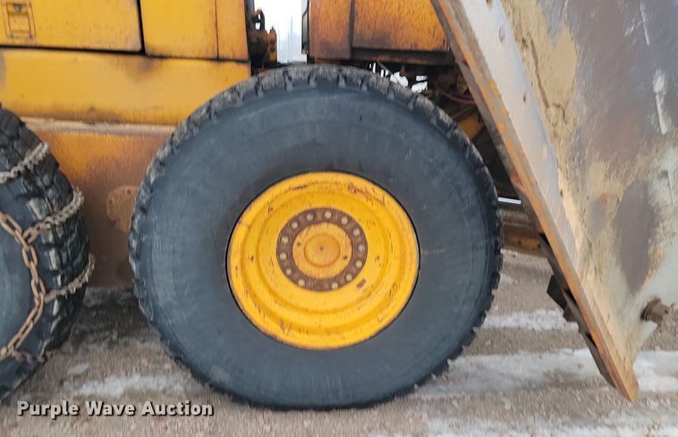 image for item KT9637 1988 John Deere 770 B-H motor grader