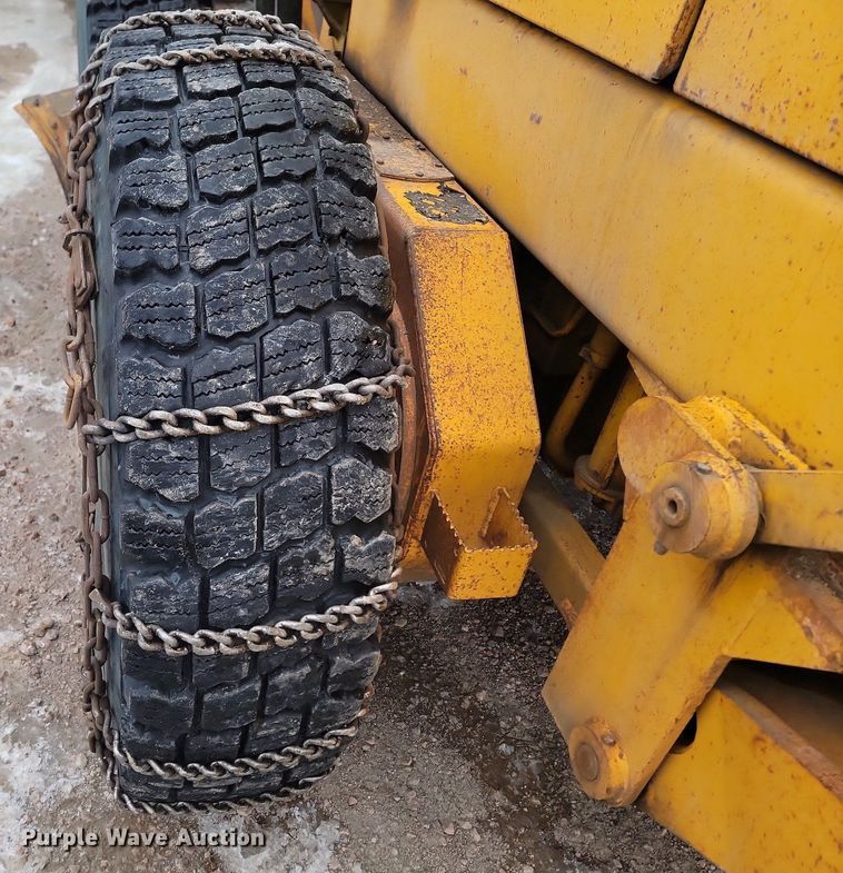 image for item KT9637 1988 John Deere 770 B-H motor grader