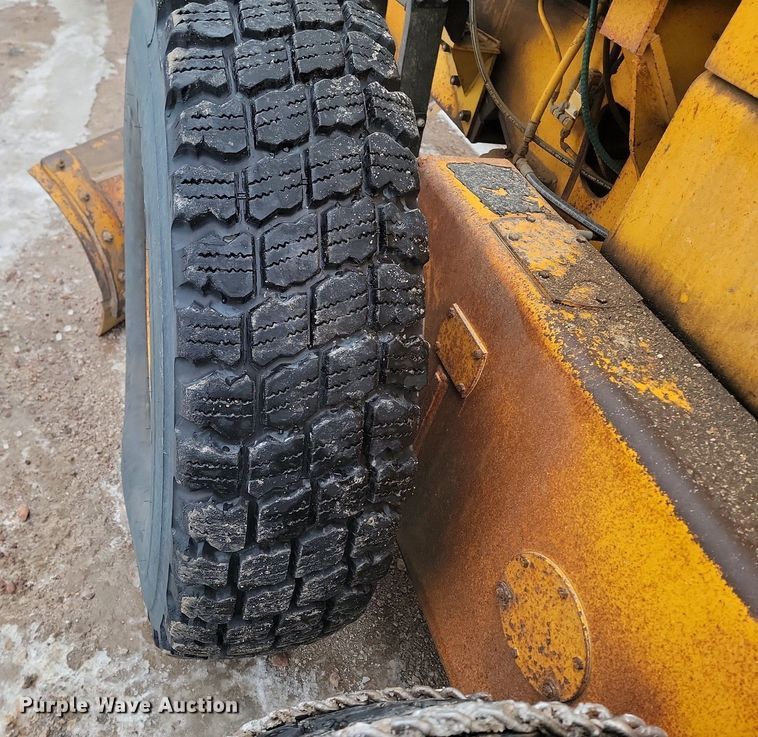 image for item KT9637 1988 John Deere 770 B-H motor grader