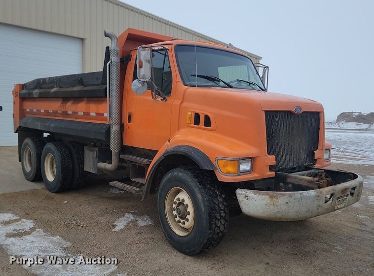 image for item KT9638 1998 Ford W86 dump truck