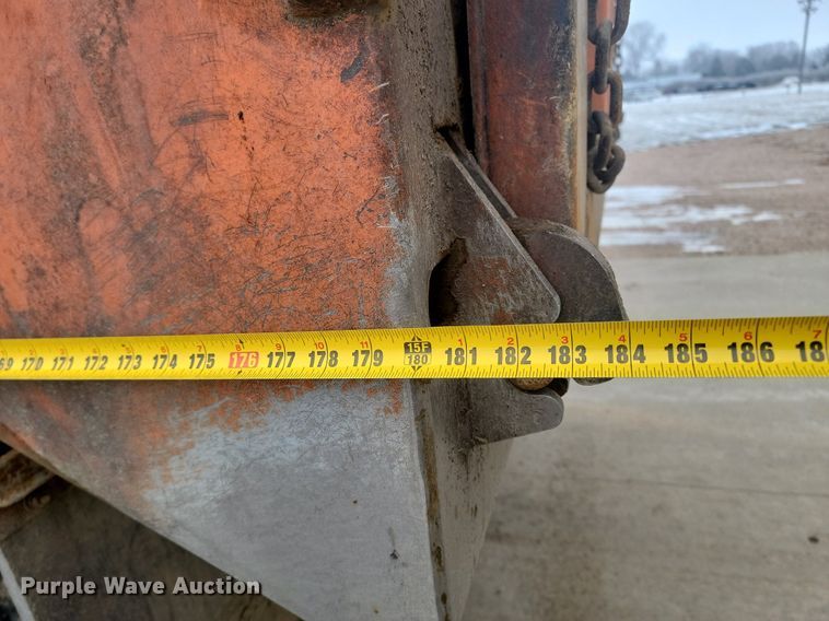 image for item KT9638 1998 Ford W86 dump truck