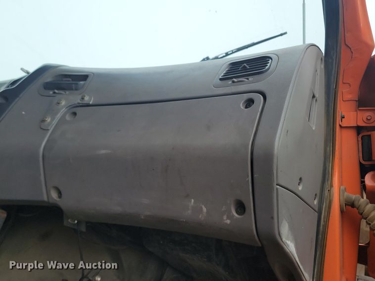 image for item KT9638 1998 Ford W86 dump truck