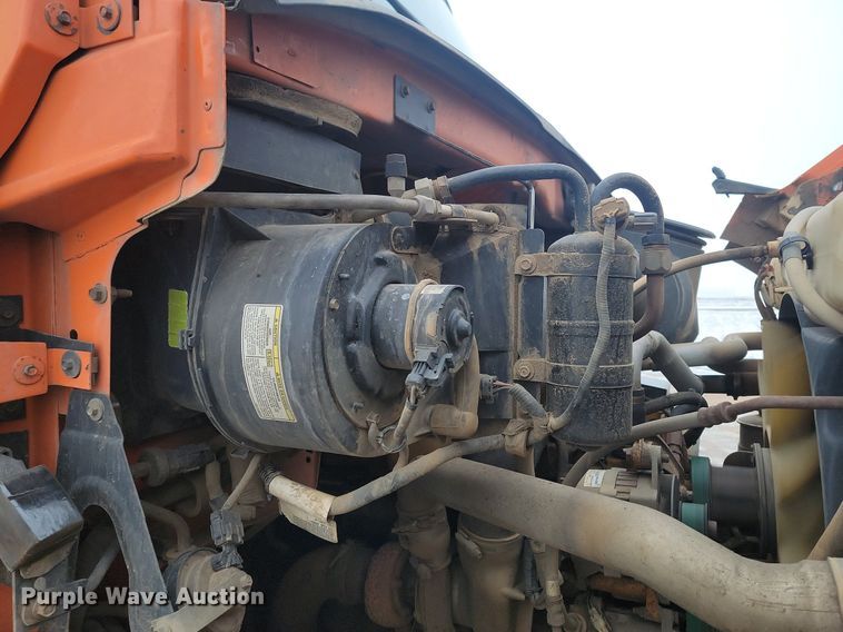 image for item KT9638 1998 Ford W86 dump truck