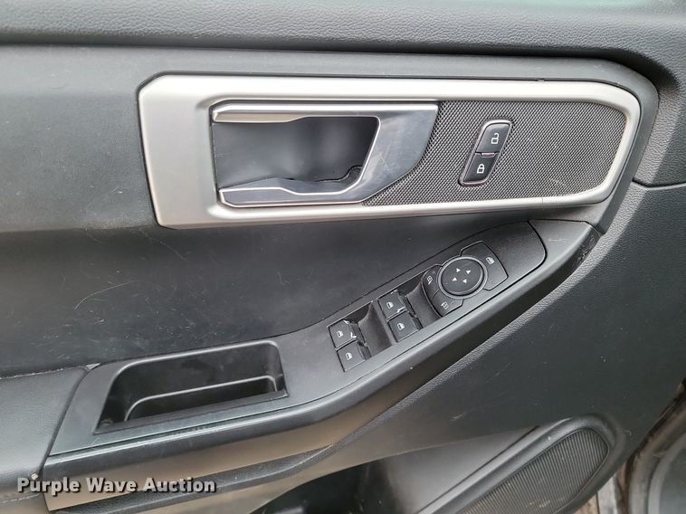 image for item KT9645 2020 Ford  Explorer Police Interceptor  SUV