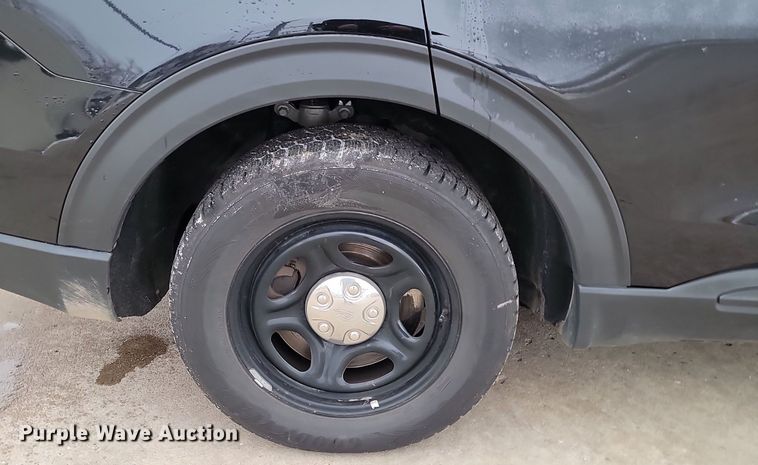 image for item KT9645 2020 Ford  Explorer Police Interceptor  SUV