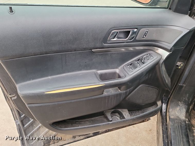 image for item KT9649 2017 Ford  Explorer Police interceptor  SUV