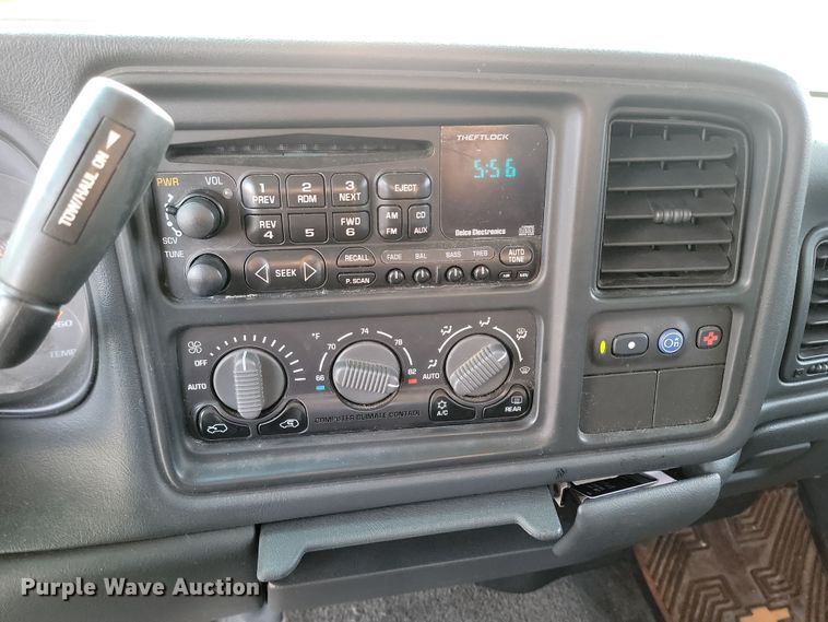 image for item KT9650 2002 Chevrolet  Avalanche Crew Cab pickup truck