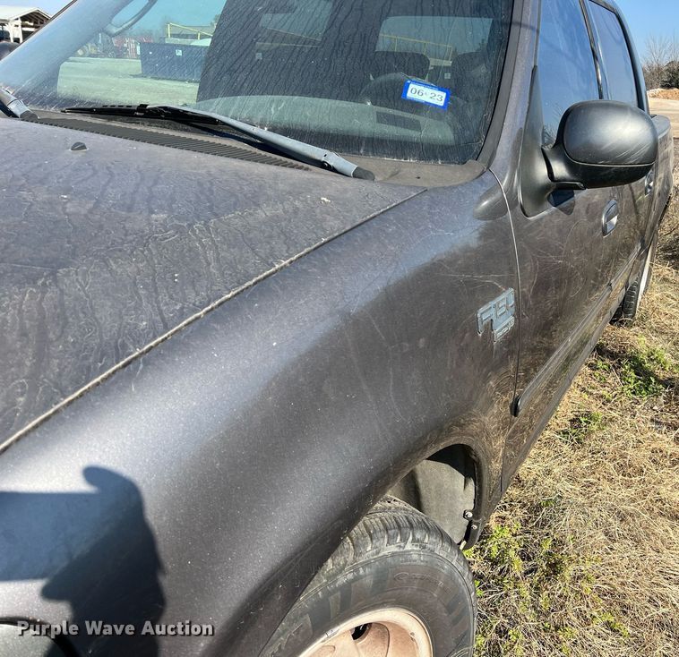 image for item KV9925 2003 Ford F150 SuperCrew pickup truck