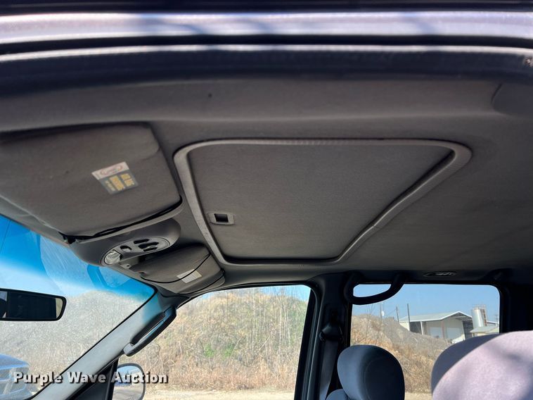 image for item KV9925 2003 Ford F150 SuperCrew pickup truck