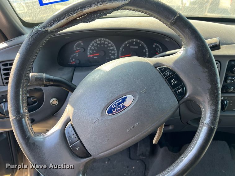 image for item KV9925 2003 Ford F150 SuperCrew pickup truck