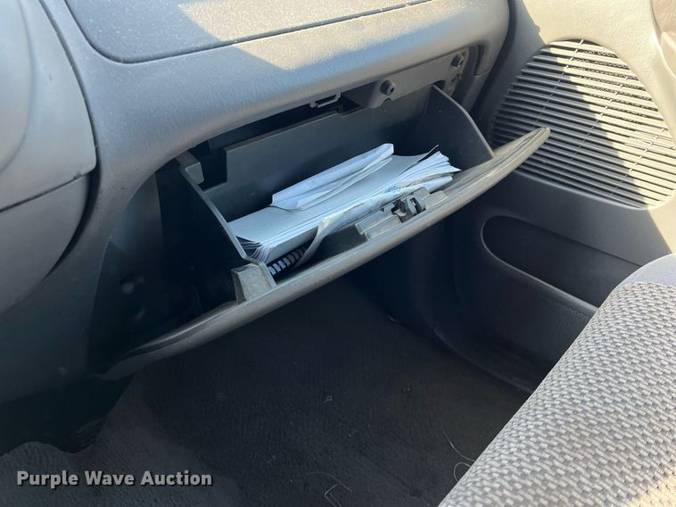 image for item KV9925 2003 Ford F150 SuperCrew pickup truck