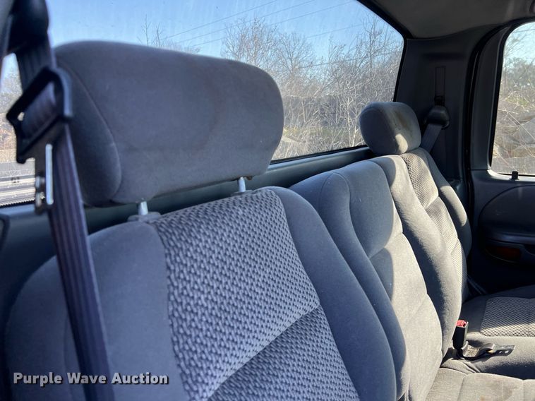 image for item KV9925 2003 Ford F150 SuperCrew pickup truck