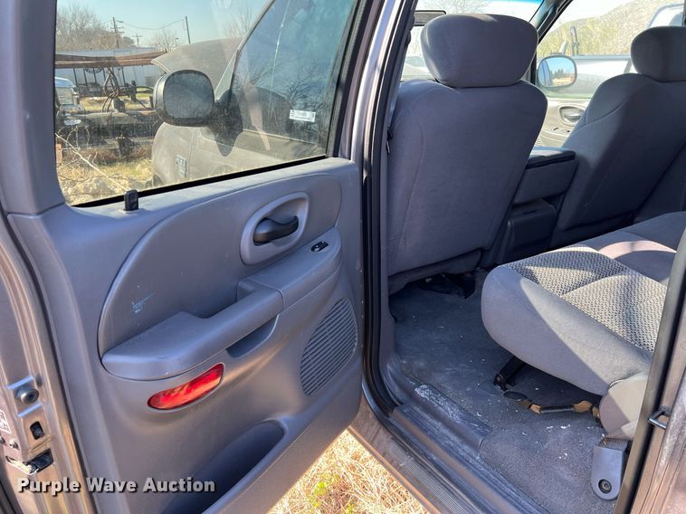 image for item KV9925 2003 Ford F150 SuperCrew pickup truck