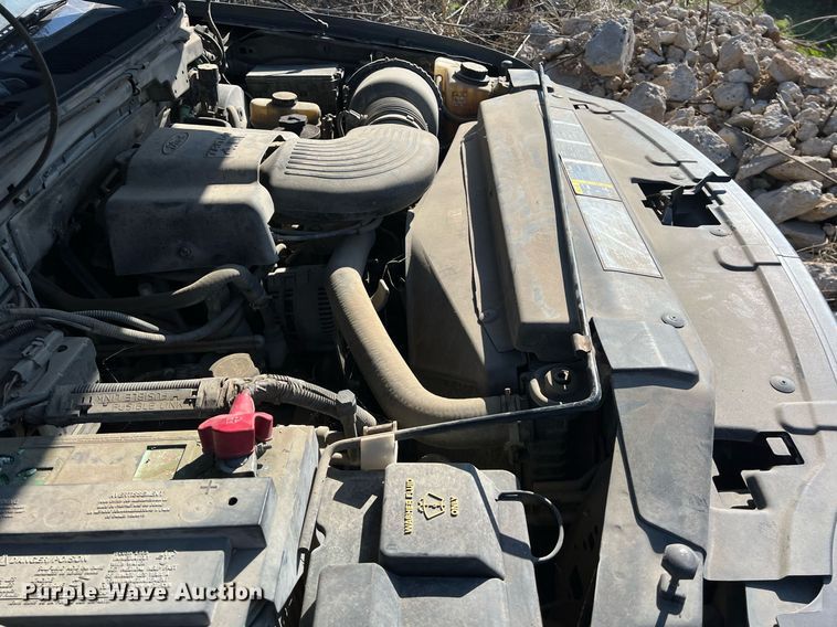 image for item KV9925 2003 Ford F150 SuperCrew pickup truck