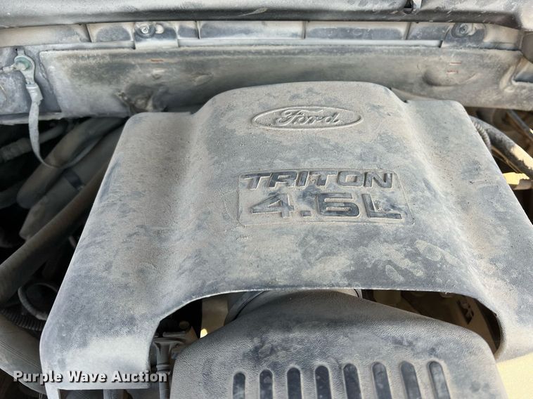 image for item KV9925 2003 Ford F150 SuperCrew pickup truck