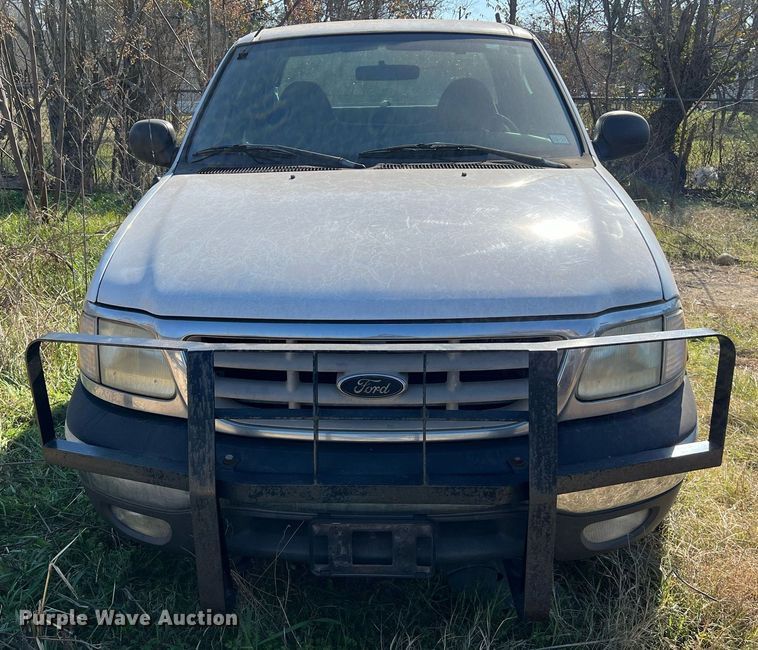 image for item KV9926 2003 Ford F150 SuperCab pickup truck