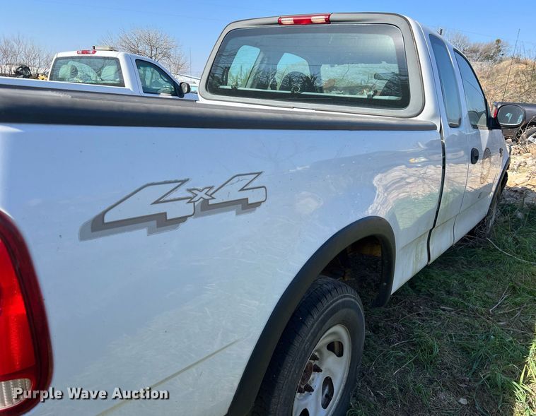 image for item KV9926 2003 Ford F150 SuperCab pickup truck