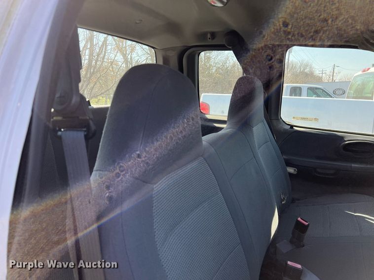 image for item KV9926 2003 Ford F150 SuperCab pickup truck