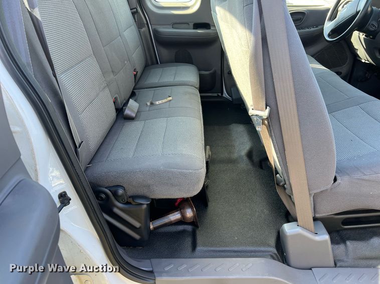 image for item KV9926 2003 Ford F150 SuperCab pickup truck