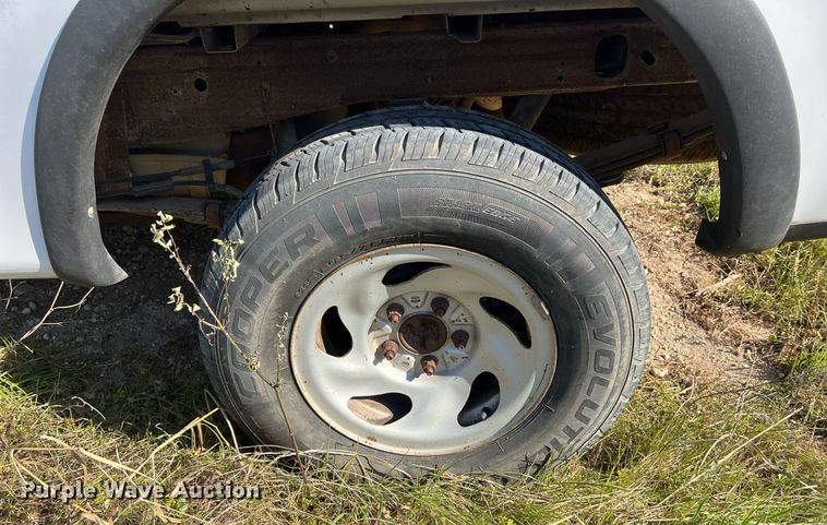 image for item KV9926 2003 Ford F150 SuperCab pickup truck