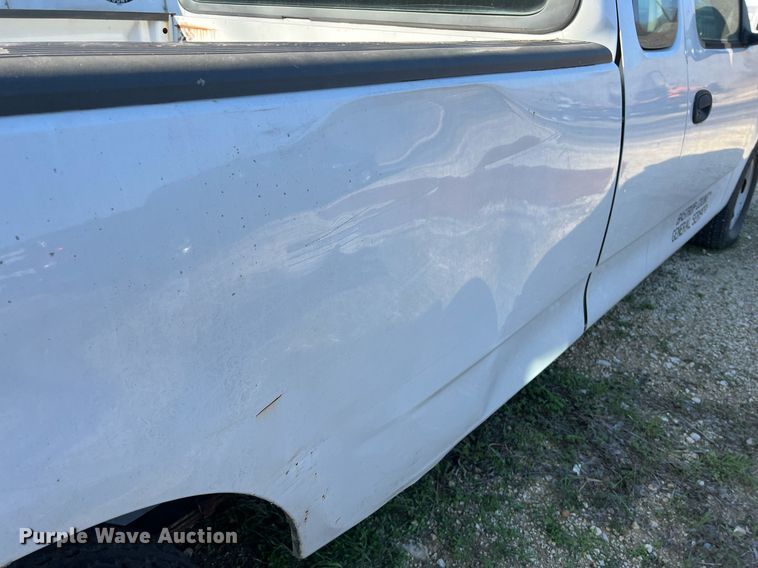 image for item KV9927 2003 Ford F150 SuperCab pickup truck