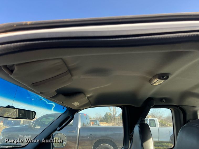 image for item KV9927 2003 Ford F150 SuperCab pickup truck