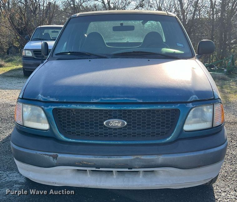 image for item KV9928 2001 Ford F150 SuperCab pickup truck