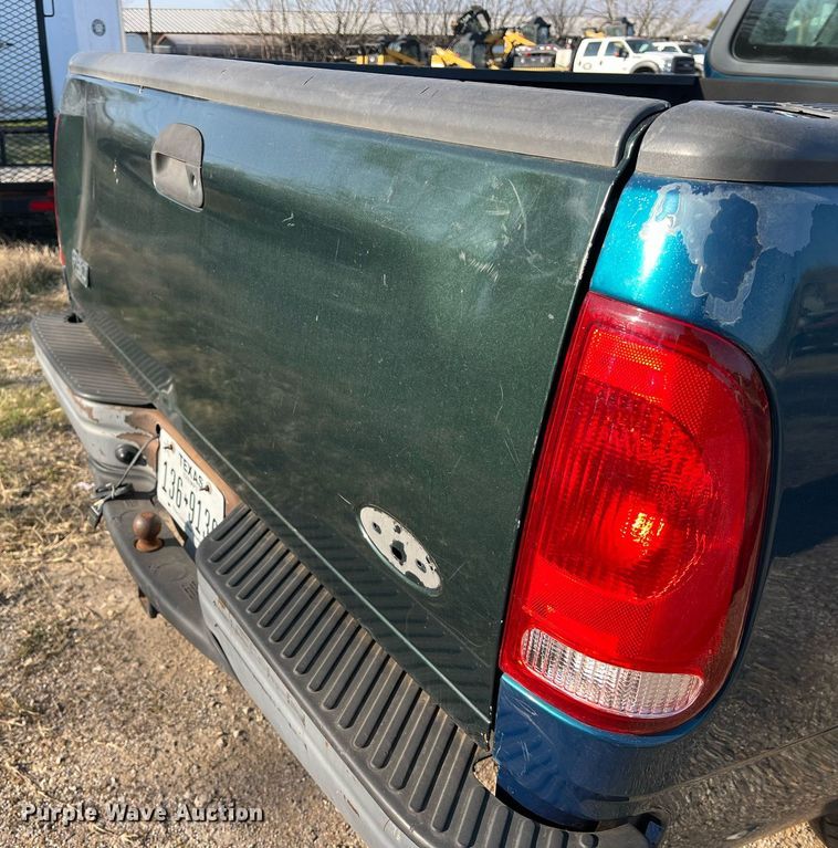 image for item KV9928 2001 Ford F150 SuperCab pickup truck