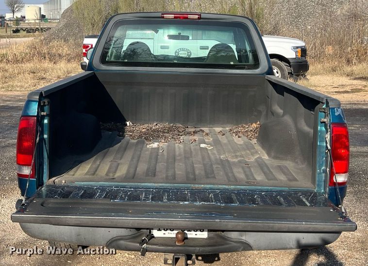 image for item KV9928 2001 Ford F150 SuperCab pickup truck