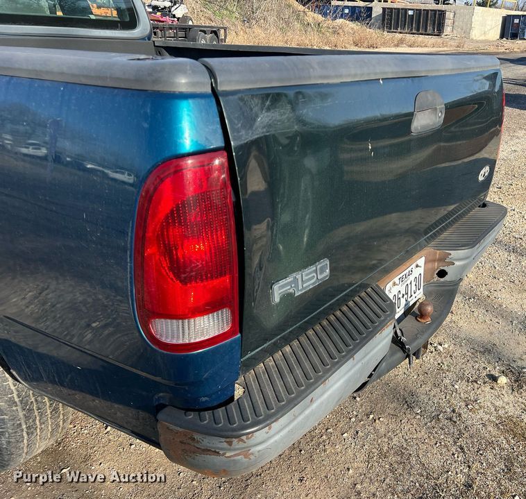 image for item KV9928 2001 Ford F150 SuperCab pickup truck