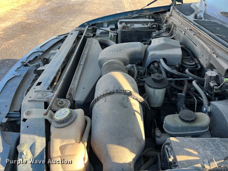 image for item KV9928 2001 Ford F150 SuperCab pickup truck