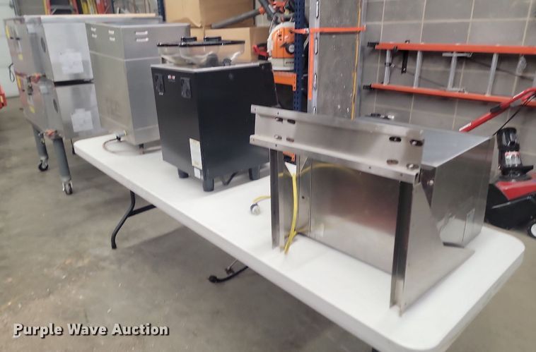 image for item LA9535 Restaurant equipment 