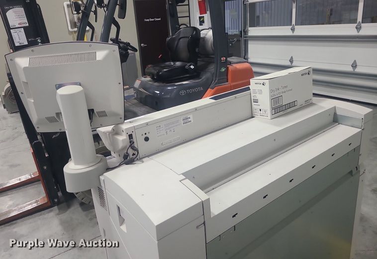image for item LJ9464 Xerox Wide Format 6604 plotter