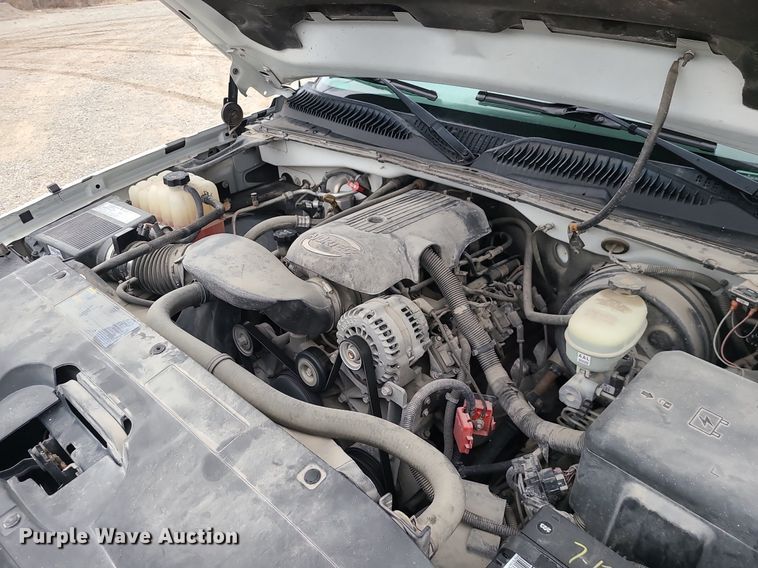 image for item LJ9467 2006 Chevrolet Silverado 1500 pickup truck