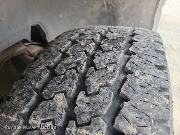 image for item LJ9467 2006 Chevrolet Silverado 1500 pickup truck