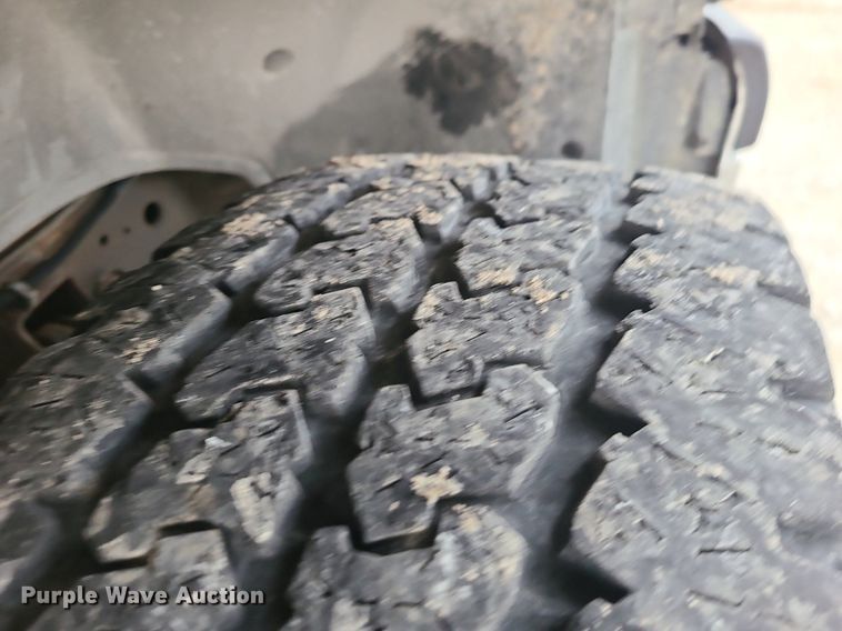 image for item LJ9467 2006 Chevrolet Silverado 1500 pickup truck