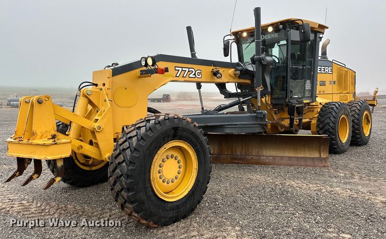 image for item LK9738 2013 John Deere  772G motor grader