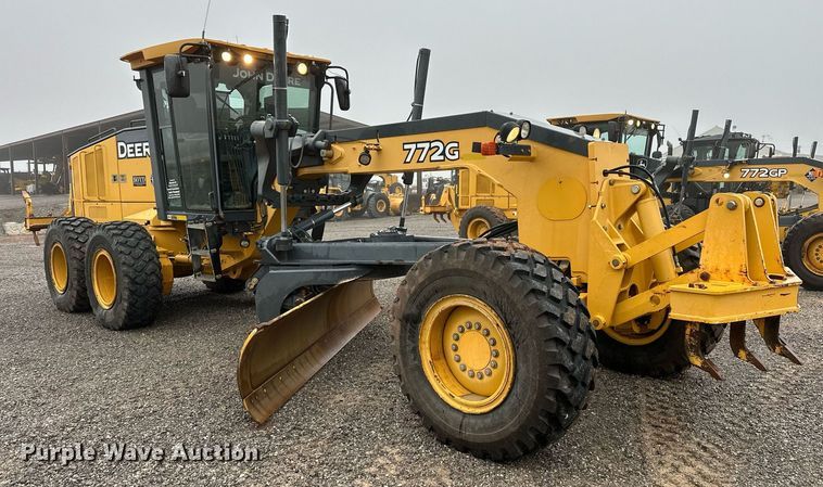 image for item LK9738 2013 John Deere  772G motor grader