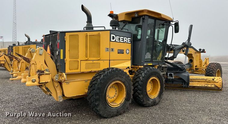 image for item LK9738 2013 John Deere  772G motor grader