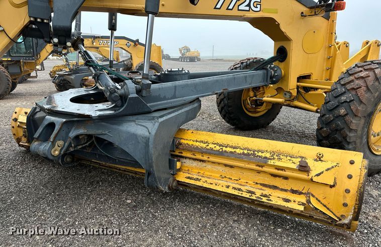 image for item LK9738 2013 John Deere  772G motor grader