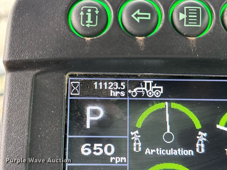 image for item LK9738 2013 John Deere  772G motor grader