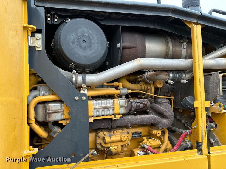 image for item LK9738 2013 John Deere  772G motor grader