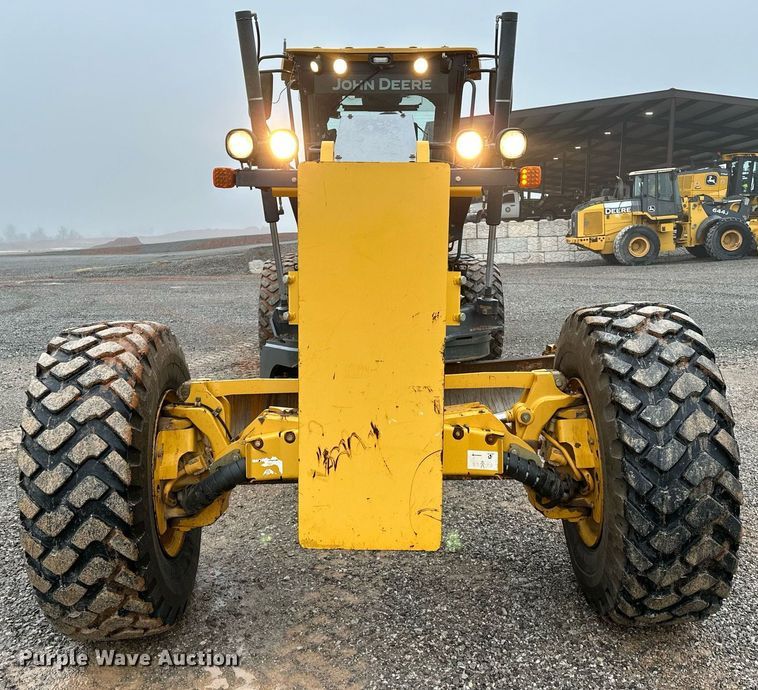 image for item LK9739 2014 John Deere 772GP motor grader