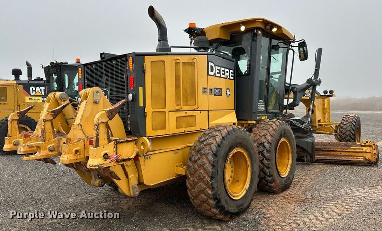 image for item LK9739 2014 John Deere 772GP motor grader